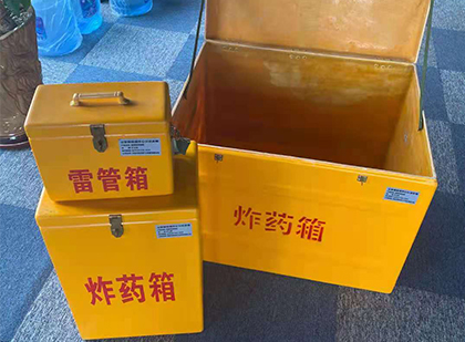 精河玻璃雷管箱生产标准全解析：安全、性能与合规的基石